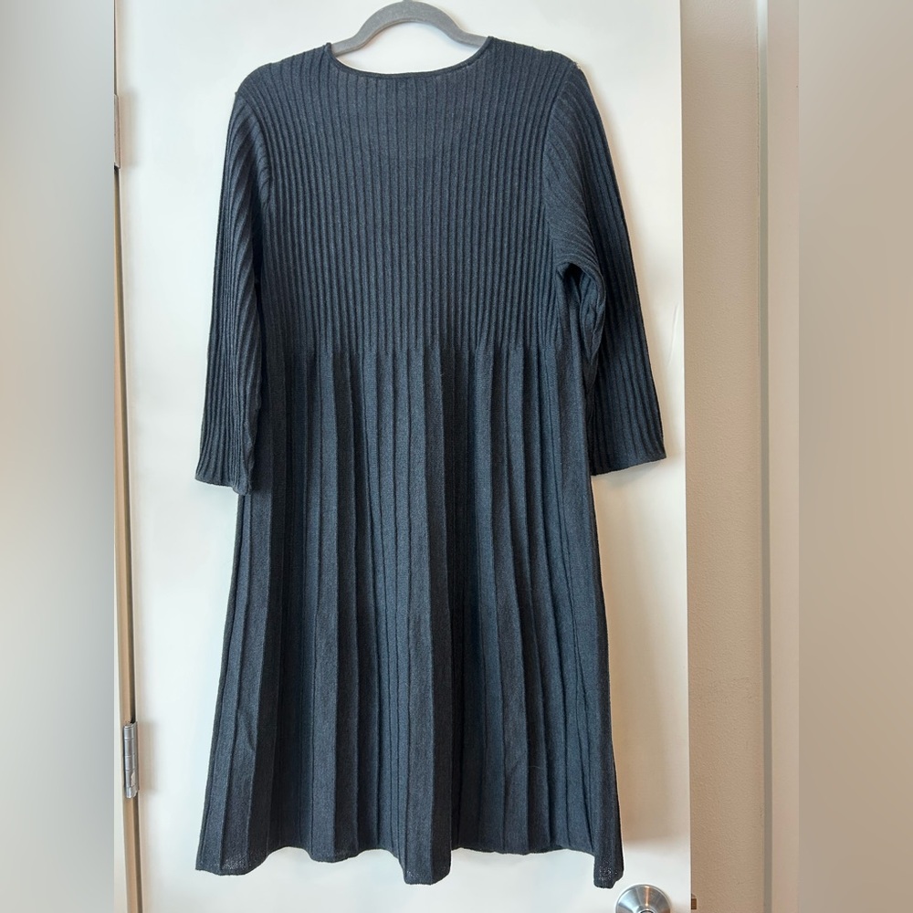 Eileen Fisher wool dress - Picture 4 of 5